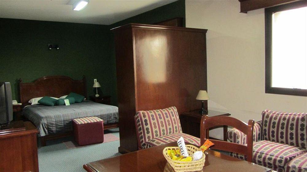 Aspen Hotel & Apart Асунсьйон Екстер'єр фото